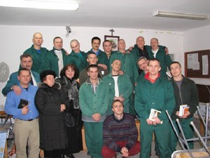 Chrzest w zakładzie karnym, 03